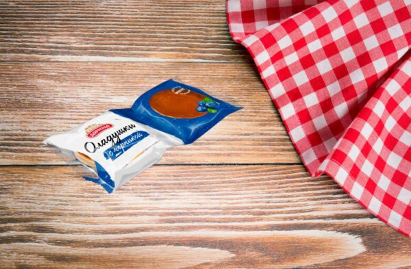 Дарница Оладушки с черникой 2 штуки, 100 гр